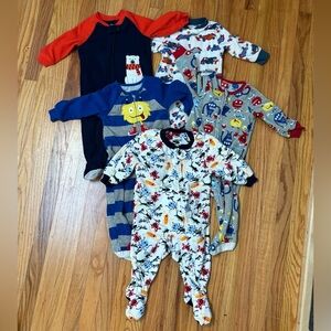 5x Bundle - 12 months one-piece fleece footie pajamas (boys)